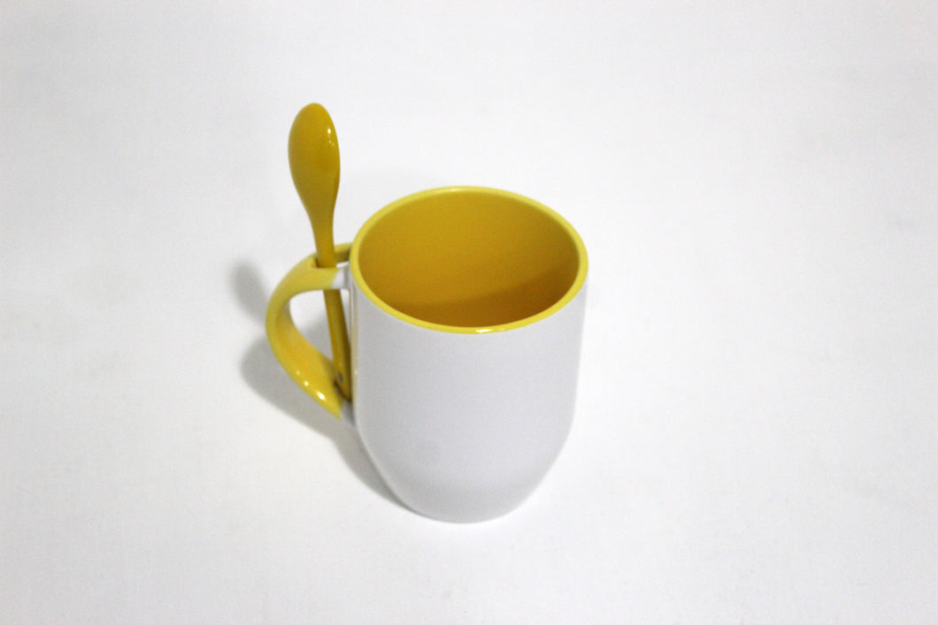 TAZA 11 OZ CON CUCHARA E INTERIOR DE COLOR AMARILLO